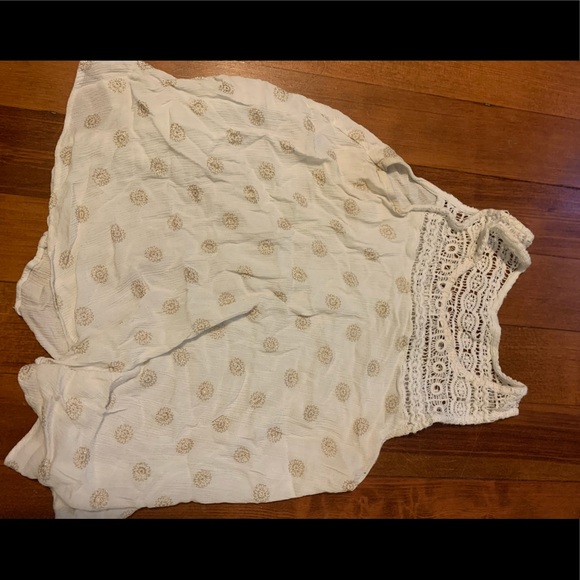 White tank top with gold and lace details - Picture 1 of 2